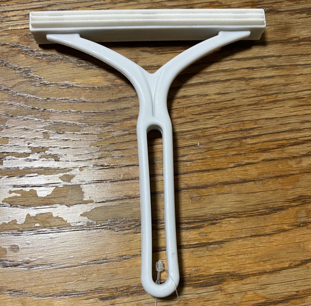 筆者が撮ったダイソーのエチケットブラシの写真